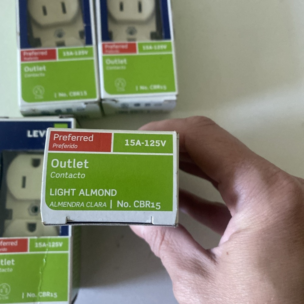 Lot of 4 Leviton CBR15-00T 15A 125V Light Almond Outlet 4.06 H x 1.35 W x 1.08 D - Picture 8 of 8